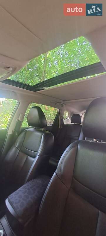 Позашляховик / Кросовер Nissan X-Trail 2014 в Івано-Франківську