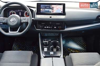 Позашляховик / Кросовер Nissan X-Trail 2023 в 