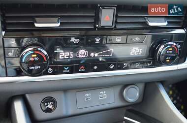 Позашляховик / Кросовер Nissan X-Trail 2023 в 