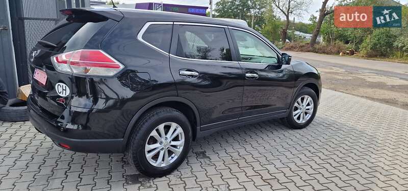 Внедорожник / Кроссовер Nissan X-Trail 2017 в Черновцах