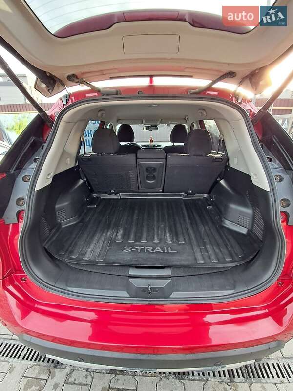 Внедорожник / Кроссовер Nissan X-Trail 2018 в Львове