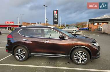 Внедорожник / Кроссовер Nissan X-Trail 2018 в 