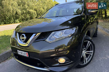 Позашляховик / Кросовер Nissan X-Trail 2016 в 