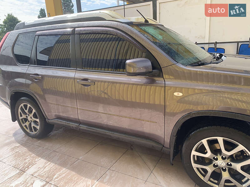 Позашляховик / Кросовер Nissan X-Trail 2010 в Гайвороні