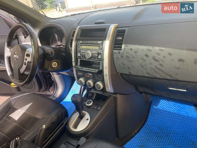 Позашляховик / Кросовер Nissan X-Trail 2010 в Гайвороні