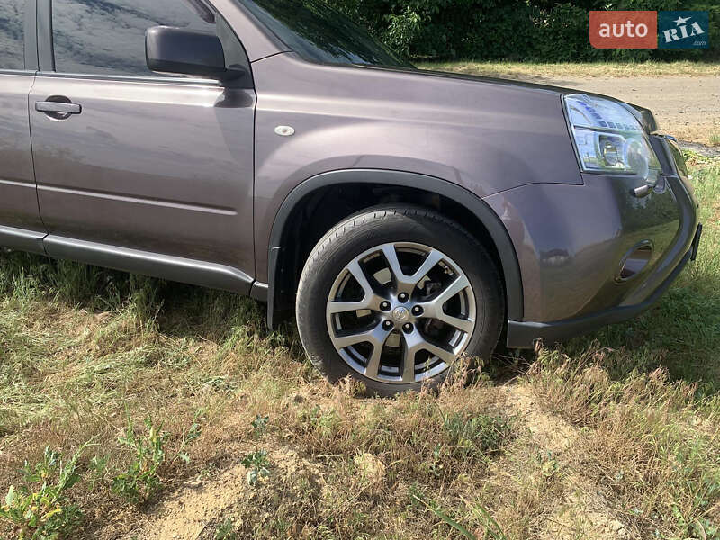 Позашляховик / Кросовер Nissan X-Trail 2010 в Гайвороні