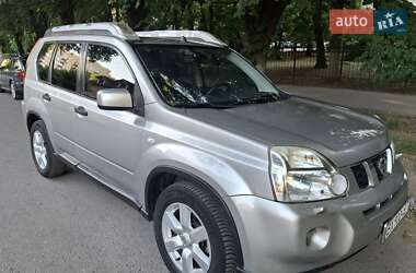 Внедорожник / Кроссовер Nissan X-Trail 2010 в 