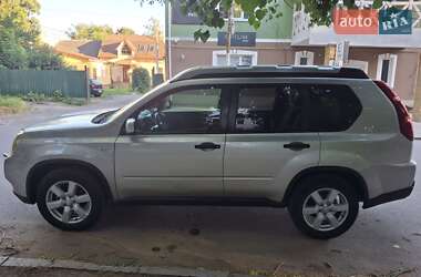 Внедорожник / Кроссовер Nissan X-Trail 2010 в 