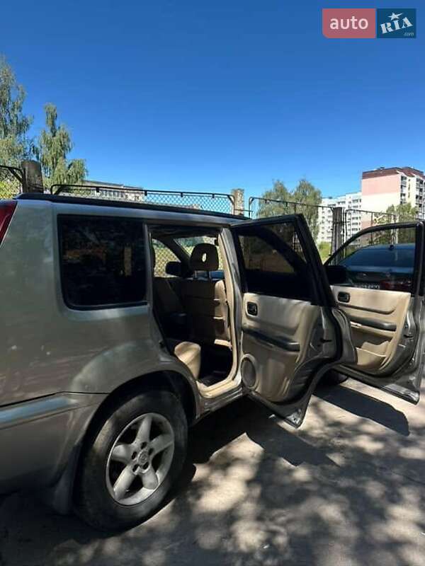 Позашляховик / Кросовер Nissan X-Trail 2003 в Звягелі