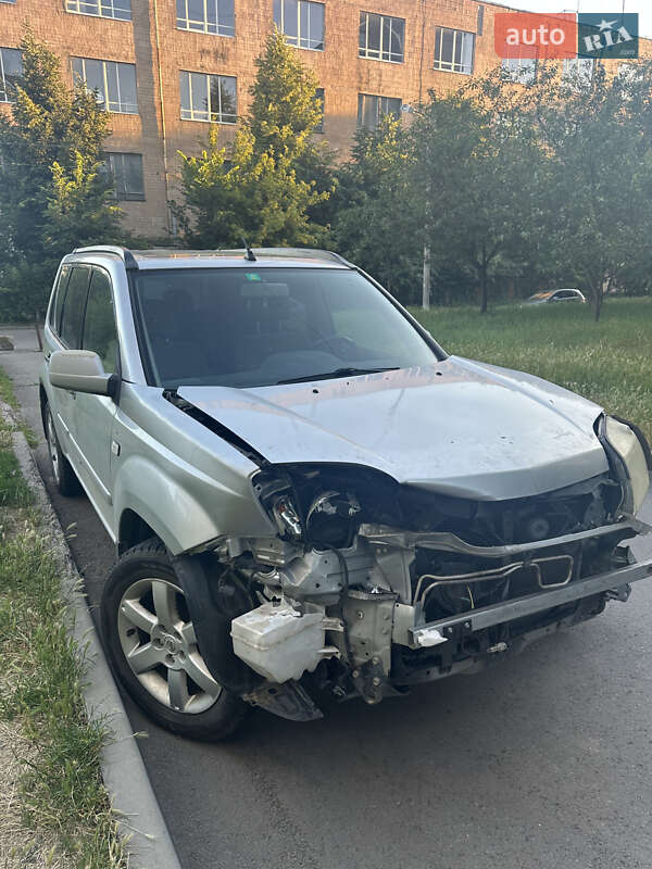 Позашляховик / Кросовер Nissan X-Trail 2006 в Білій Церкві