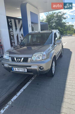 Внедорожник / Кроссовер Nissan X-Trail 2004 в Киеве