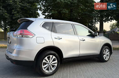 Позашляховик / Кросовер Nissan X-Trail 2016 в 