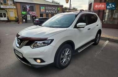Внедорожник / Кроссовер Nissan X-Trail 2014 в Умани
