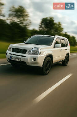 Позашляховик / Кросовер Nissan X-Trail 2008 в Львові