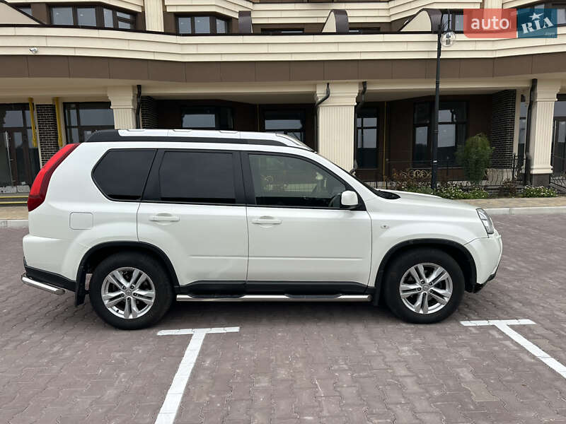 Внедорожник / Кроссовер Nissan X-Trail 2013 в Киеве