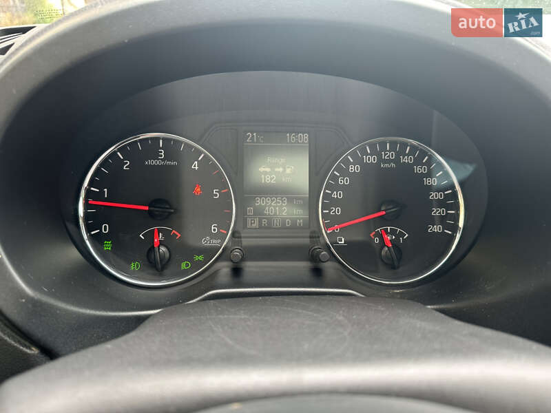 Внедорожник / Кроссовер Nissan X-Trail 2013 в Киеве