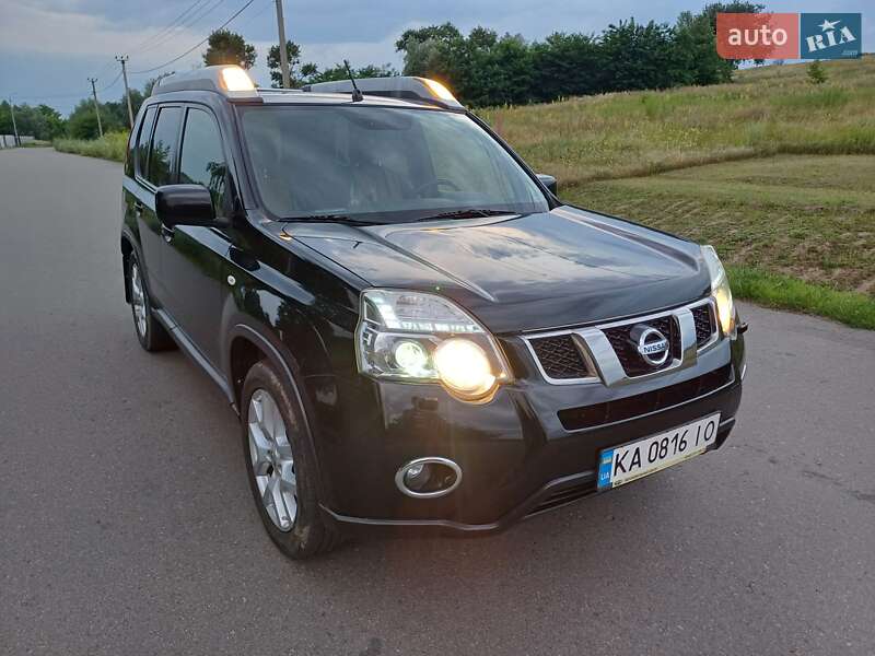Позашляховик / Кросовер Nissan X-Trail 2012 в Києві