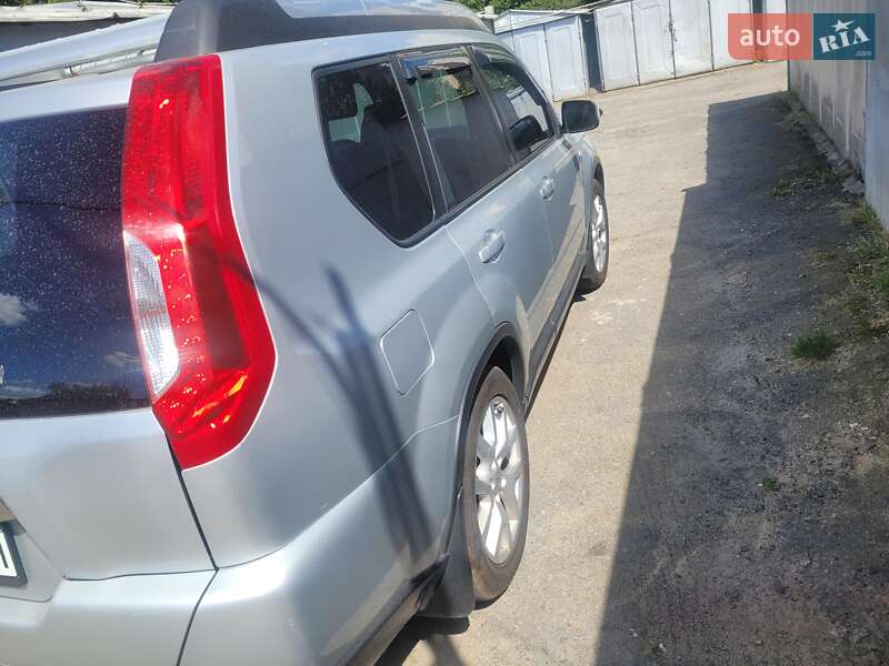 Внедорожник / Кроссовер Nissan X-Trail 2011 в Киеве