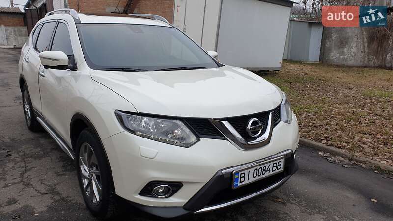 Внедорожник / Кроссовер Nissan X-Trail 2017 в Лубнах