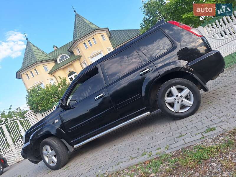 Nissan X-Trail 2004
