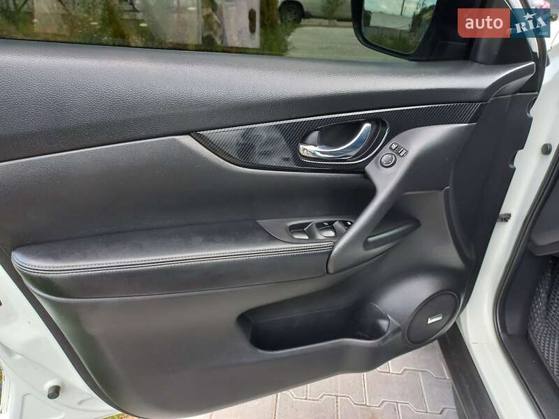 Внедорожник / Кроссовер Nissan X-Trail 2018 в Львове