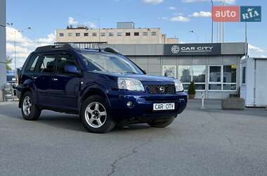Позашляховик / Кросовер Nissan X-Trail 2003 в Києві