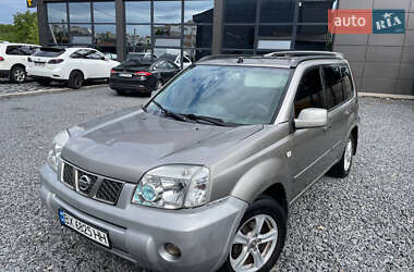 Внедорожник / Кроссовер Nissan X-Trail 2004 в 