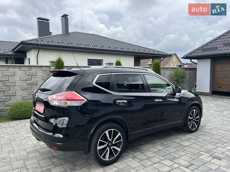 Внедорожник / Кроссовер Nissan X-Trail 2015 в Ровно