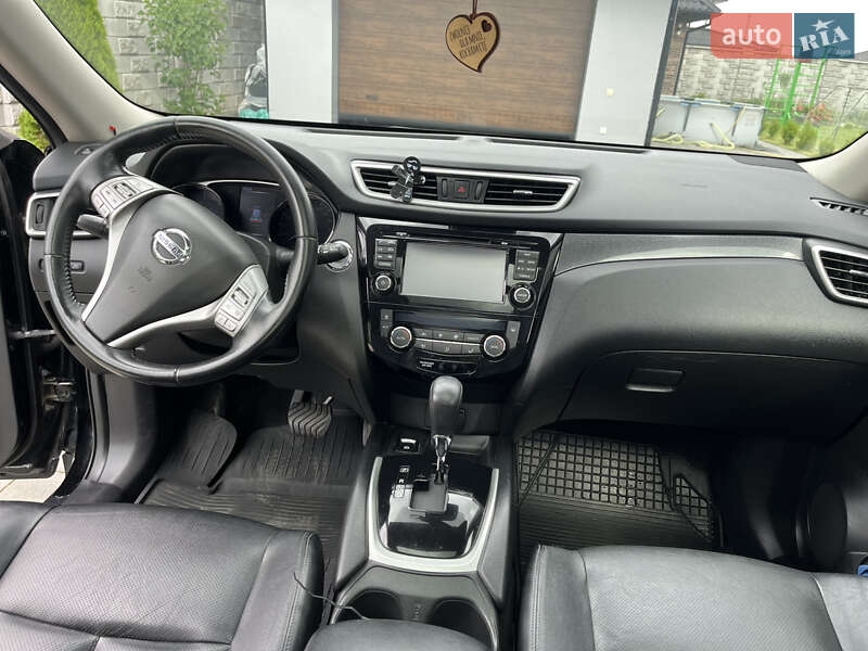 Внедорожник / Кроссовер Nissan X-Trail 2015 в Ровно