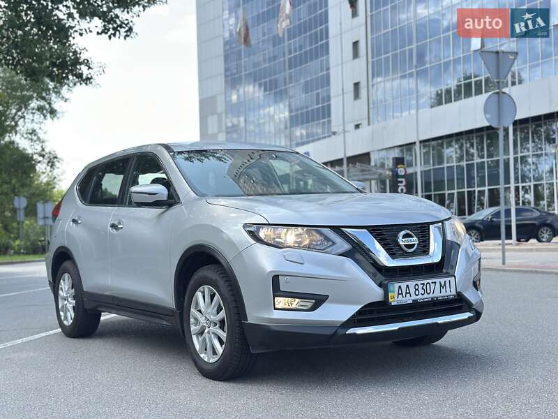 Внедорожник / Кроссовер Nissan X-Trail 2018 в Киеве