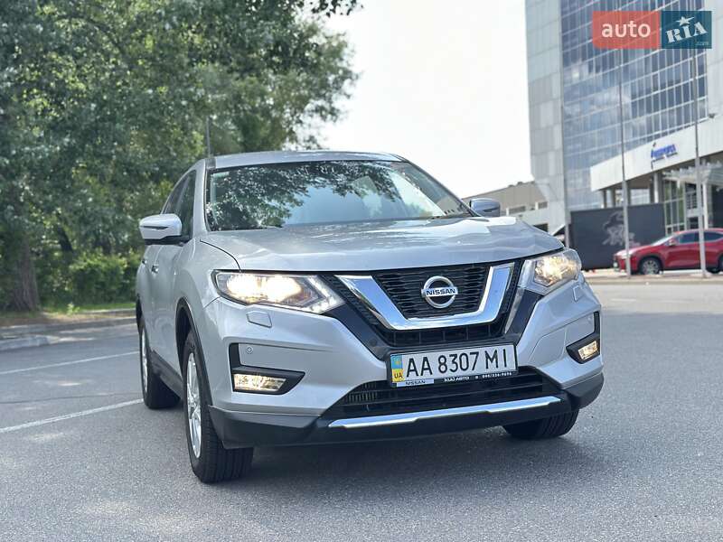 Внедорожник / Кроссовер Nissan X-Trail 2018 в Киеве