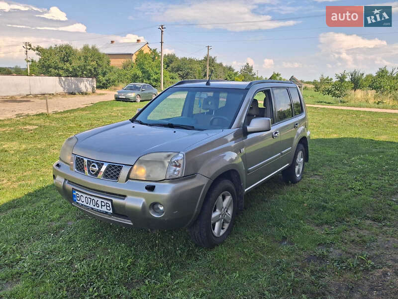Внедорожник / Кроссовер Nissan X-Trail 2007 в 