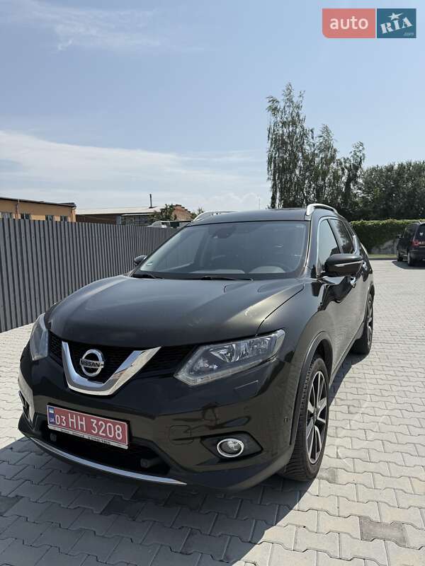 Nissan X-Trail 2015