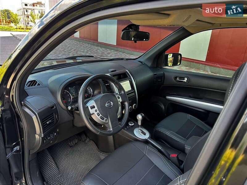 Внедорожник / Кроссовер Nissan X-Trail 2014 в Днепре