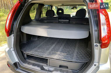 Внедорожник / Кроссовер Nissan X-Trail 2014 в 