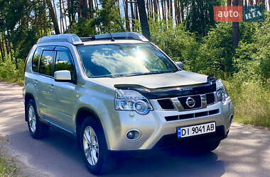 Внедорожник / Кроссовер Nissan X-Trail 2014 в 