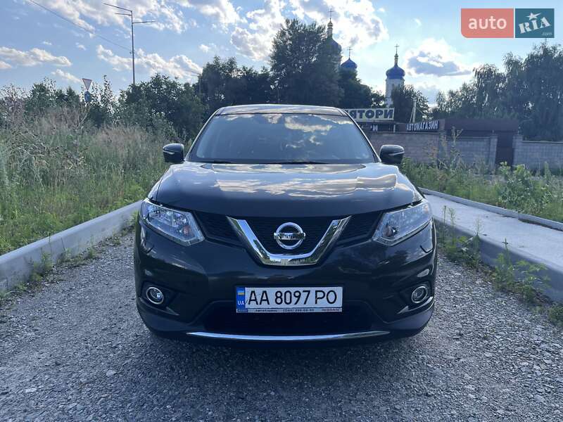 Внедорожник / Кроссовер Nissan X-Trail 2017 в Киеве