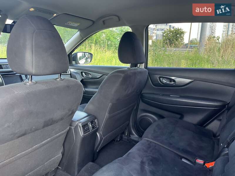 Внедорожник / Кроссовер Nissan X-Trail 2017 в Киеве