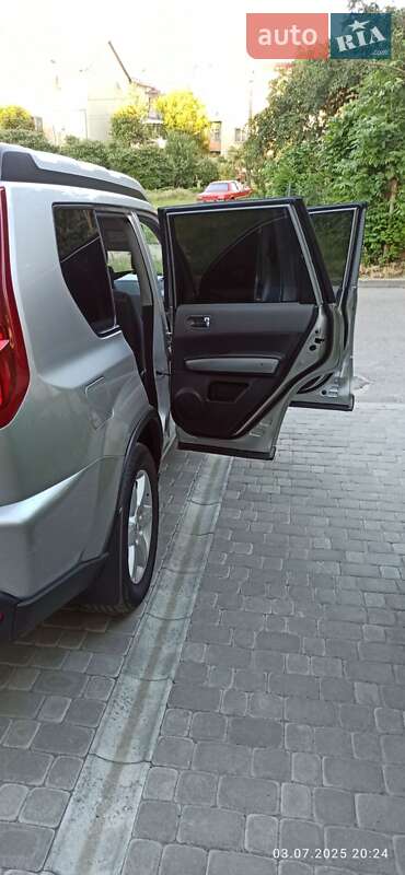 Позашляховик / Кросовер Nissan X-Trail 2008 в Золочеві