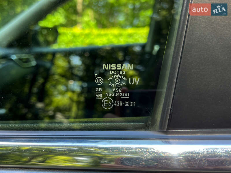 Позашляховик / Кросовер Nissan X-Trail 2015 в Львові