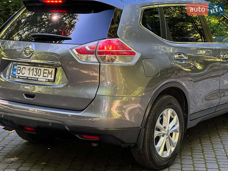 Позашляховик / Кросовер Nissan X-Trail 2015 в Львові