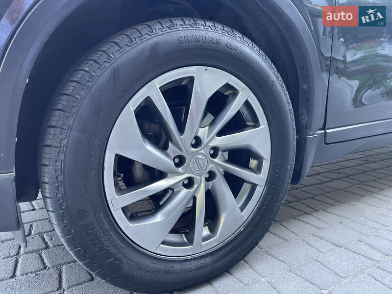 Позашляховик / Кросовер Nissan X-Trail 2015 в Дніпрі