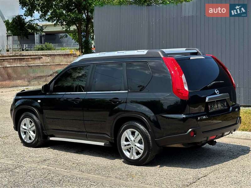 Внедорожник / Кроссовер Nissan X-Trail 2014 в Днепре