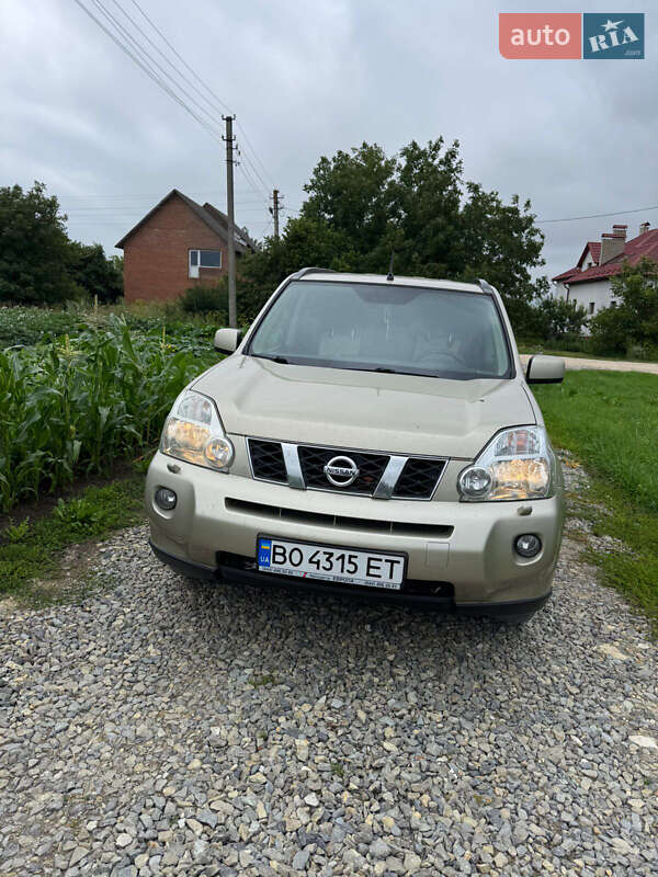 Nissan X-Trail 2010
