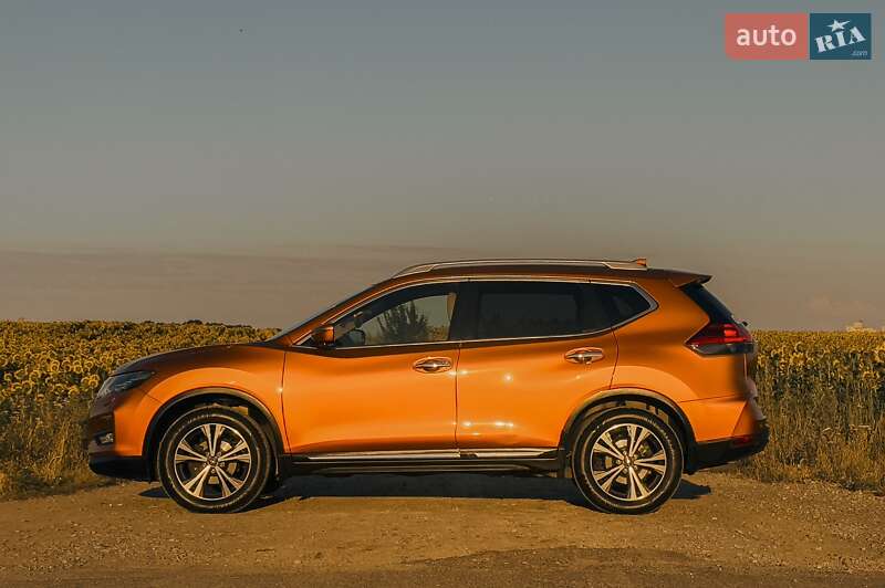 Позашляховик / Кросовер Nissan X-Trail 2018 в Києві