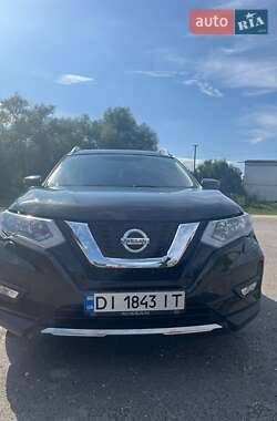 Позашляховик / Кросовер Nissan X-Trail 2017 в Городку