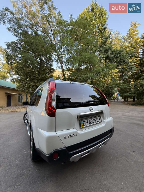Позашляховик / Кросовер Nissan X-Trail 2011 в Одесі
