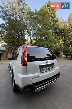 Внедорожник / Кроссовер Nissan X-Trail 2011 в 