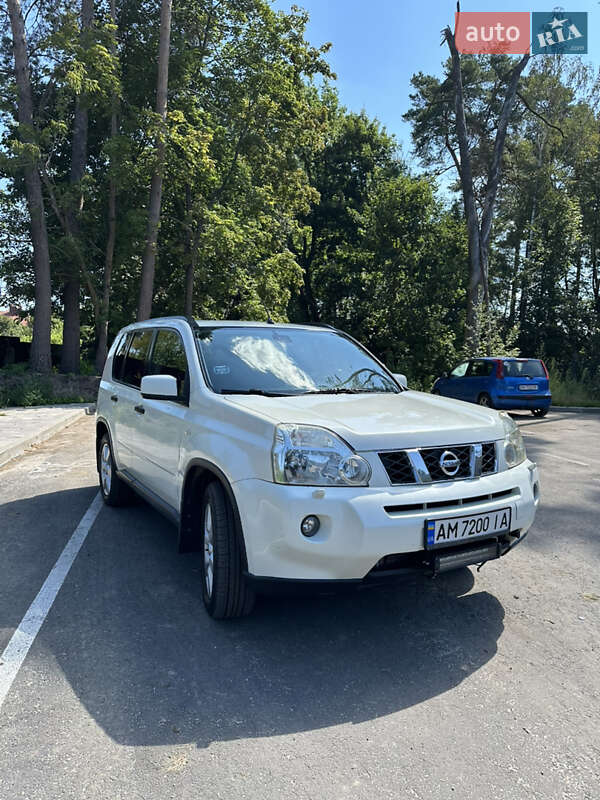 Позашляховик / Кросовер Nissan X-Trail 2007 в Житомирі