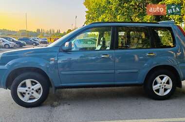 Внедорожник / Кроссовер Nissan X-Trail 2005 в Чернигове